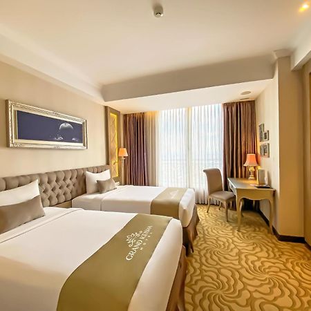 Готель Grand Keisha Yogyakarta Kejayan Екстер'єр фото